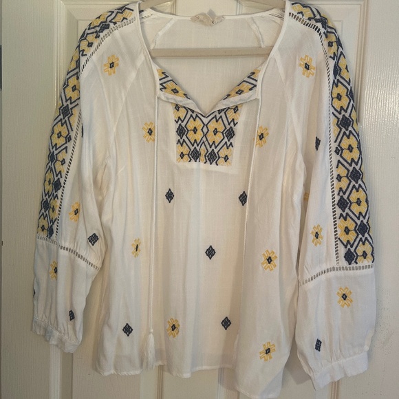 Embroidered blouse - Picture 1 of 2